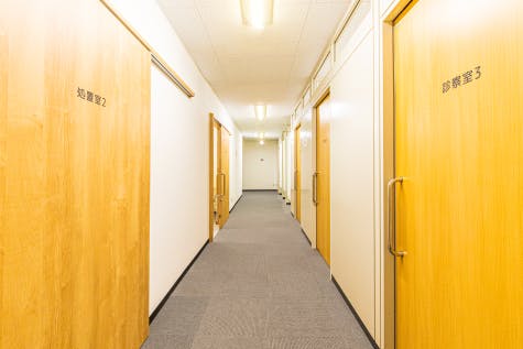 赤羽ウェルネスクリニック通路