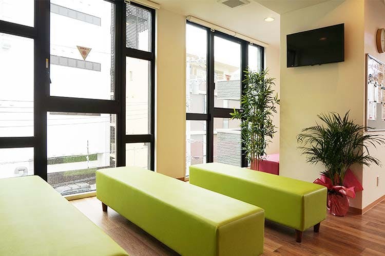 ささき腎泌尿器クリニック待合室3