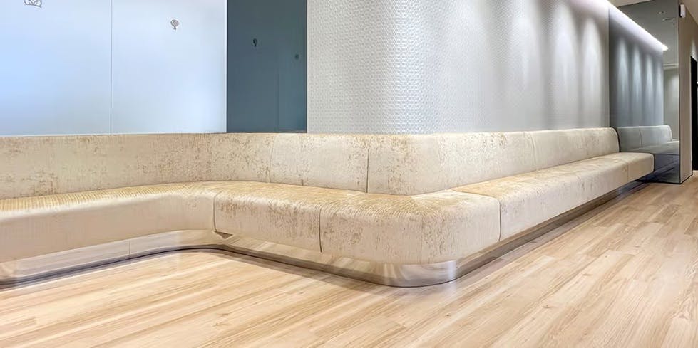 レジーナクリニック 池袋院待合室