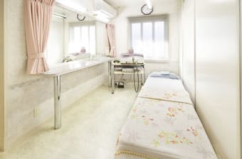 マリ皮フ科クリニック_施術室