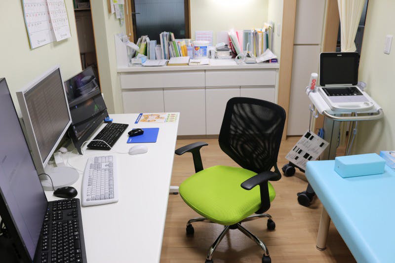 志津さくら内科クリニック診察室