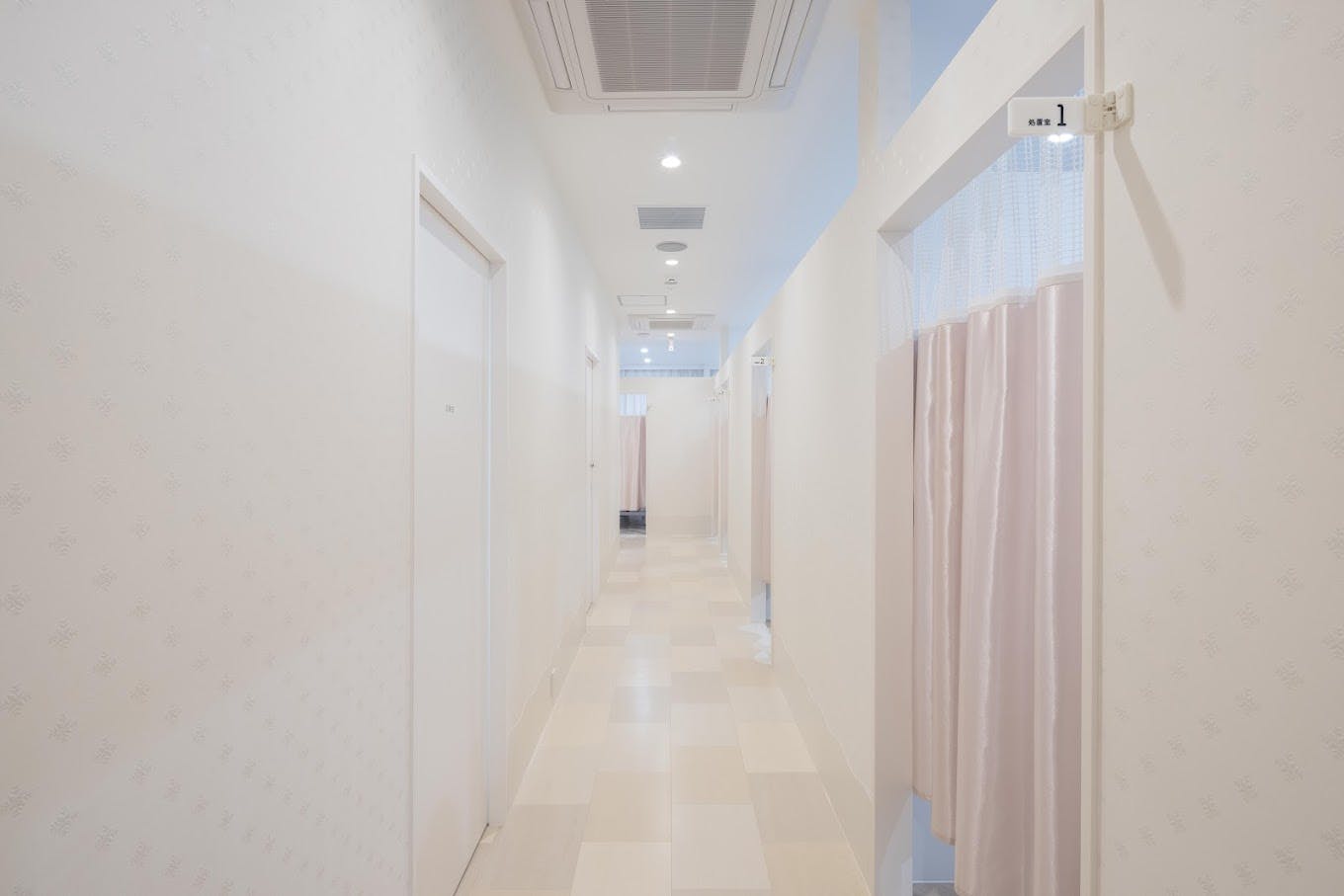 じぶんクリニック 梅田院通路