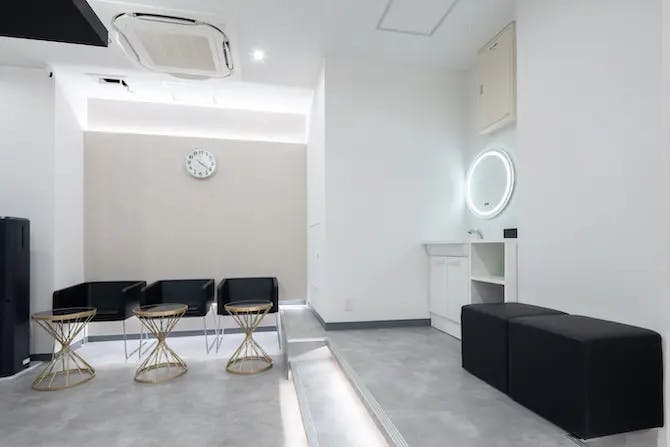 メンズエミナル 立川院パウダールーム