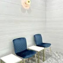 あおばクリニック 京都四条河原町院待合室