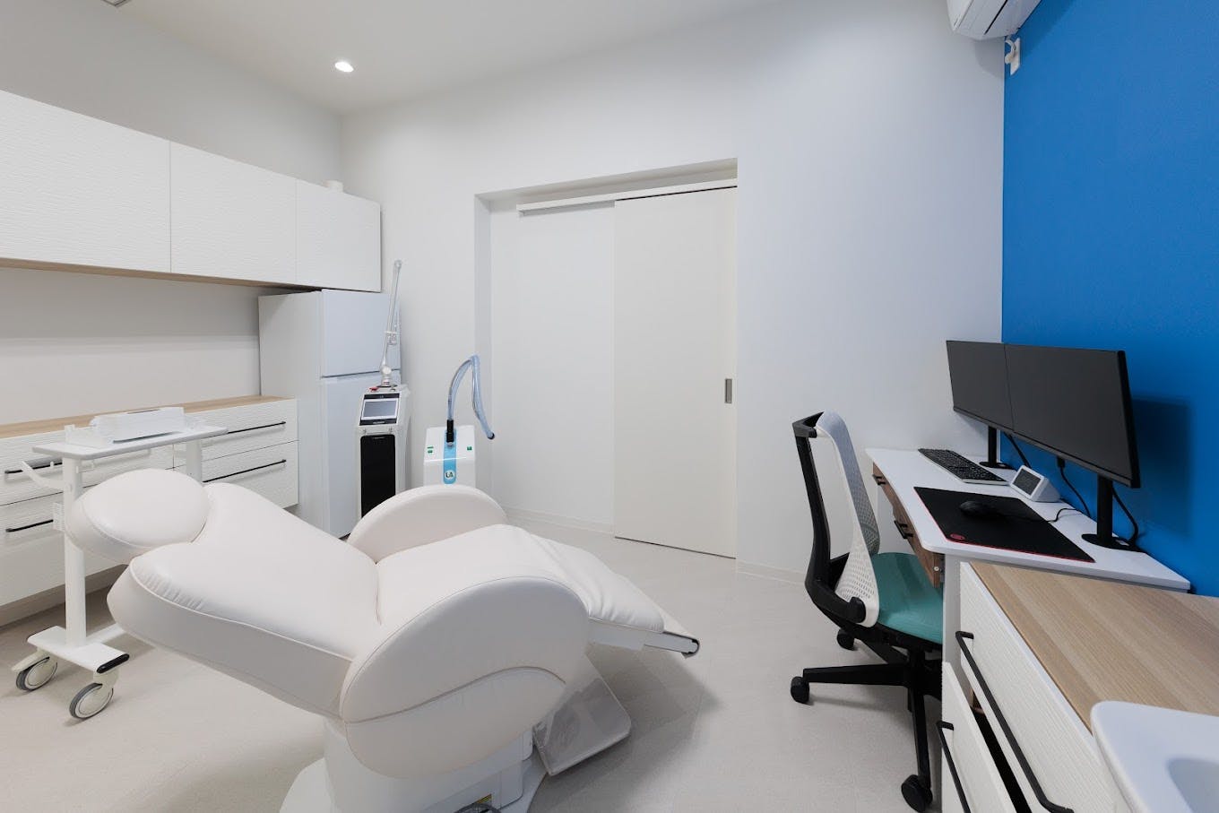 みなと元町美容・形成外科クリニック診察室