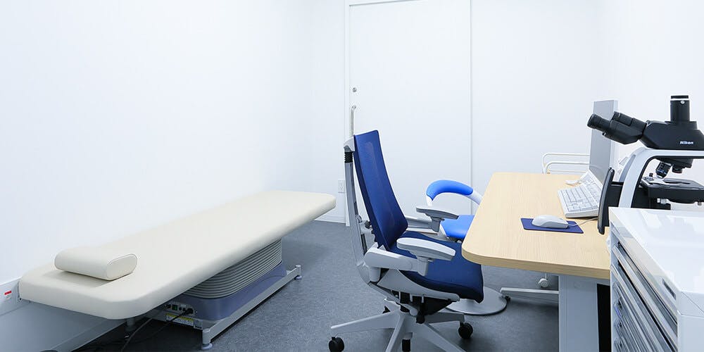 あおぞら皮ふ科診察室