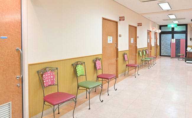 山田産婦人科中待合室