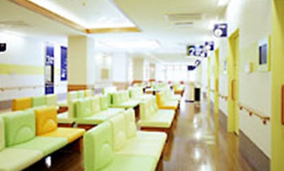 笛吹中央病院待合室