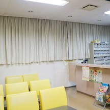 さくらクリニック待合室1
