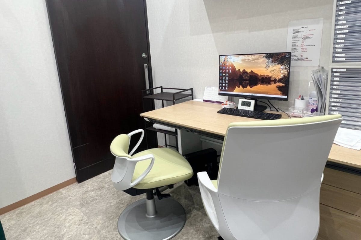 よつば会クリニック 有楽町院 診察室