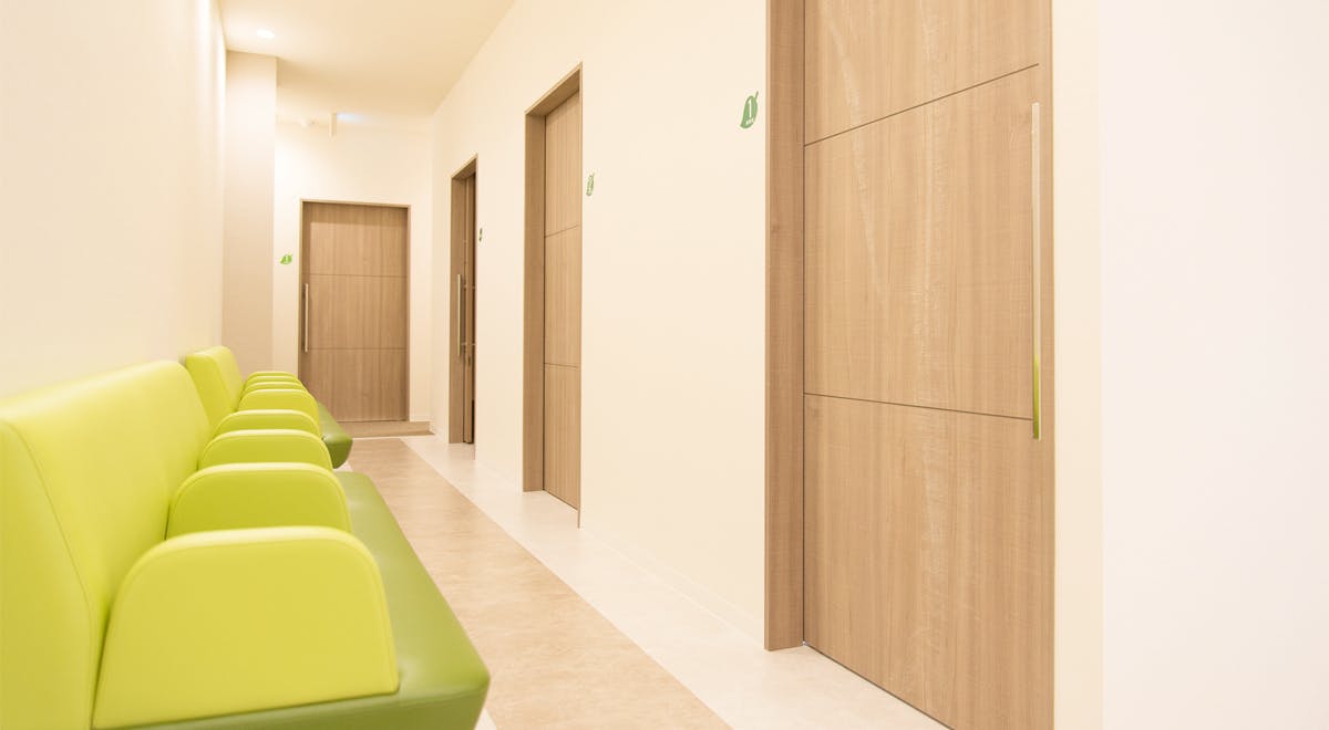 かどた皮ふ科・形成外科待合室