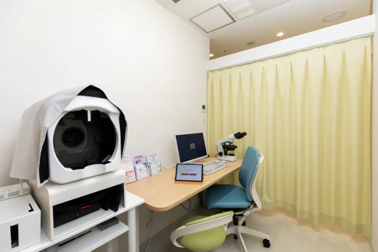 ことぶき皮ふ科クリニック診察室