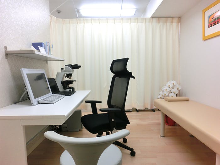 巣鴨さくらなみき皮膚科診察室