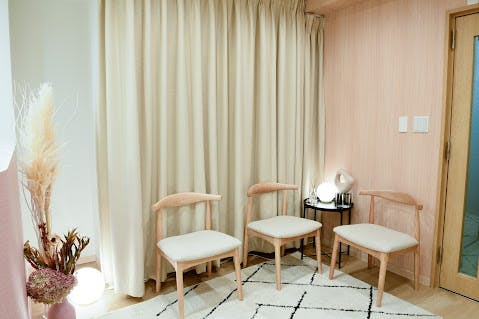 リラクラ形成・美容外科待合室