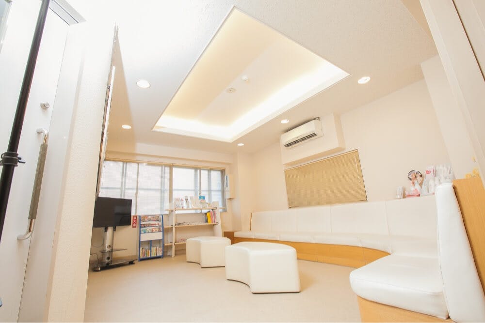 セントラルクリニック待合室