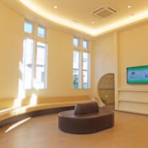 三輪医院待合室