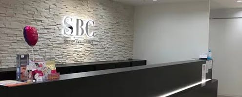 湘南美容皮フ科 福岡天神院受付