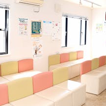 新秋津前村クリニック待合室