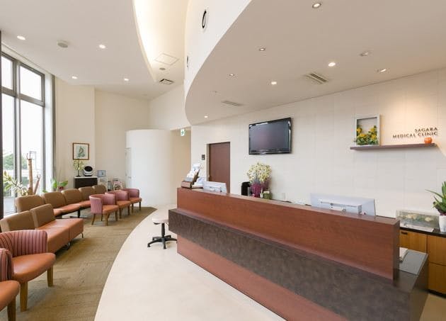 さがら内科クリニック受付1