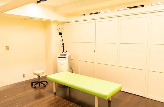 若林ゆうクリニック処置室
