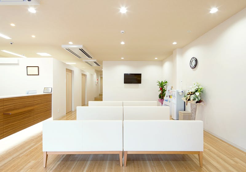 天籟寺かな皮ふ科クリニック待合室