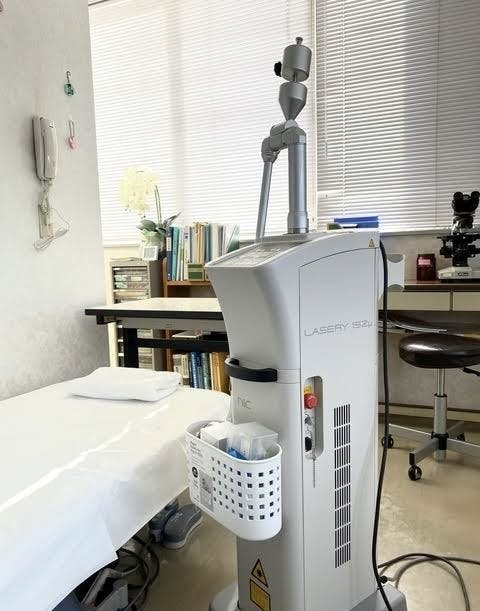 なの花皮膚科形成外科_施術室