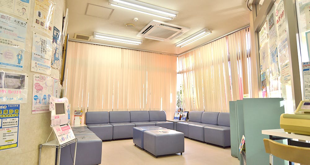 千葉医院待合室