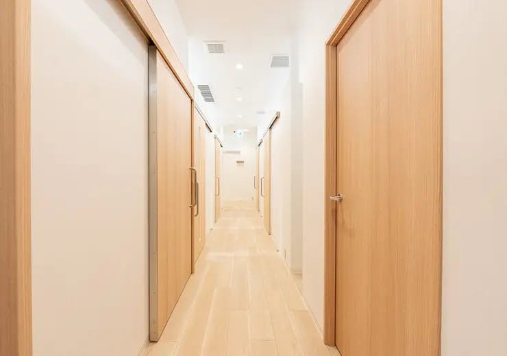 ビューティースキンクリニック 池袋院廊下