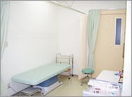 菊池皮膚科クリニック処置室