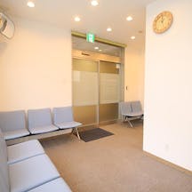 西府北口クリニック待合