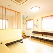 しおがま皮ふ科クリニック待合