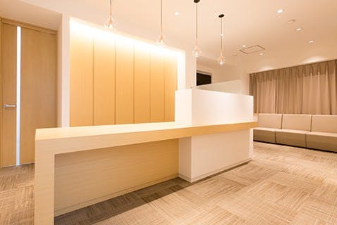 大阪梅田形成外科粉瘤クリニック受付