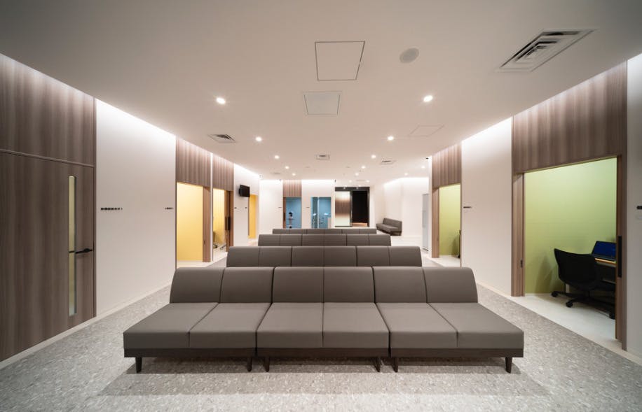 MYメディカルクリニック 大手町院待合室