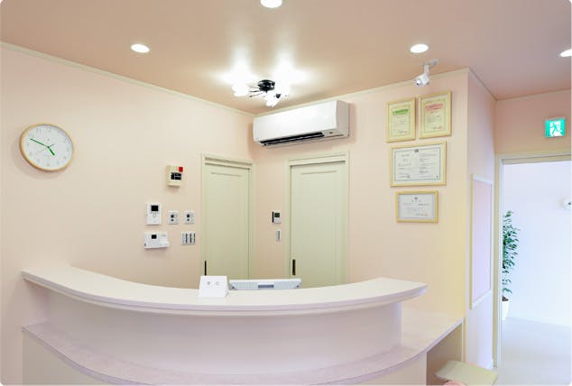名古屋東女性のクリニック受付