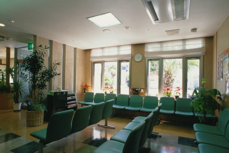 蜂須賀クリニック待合室