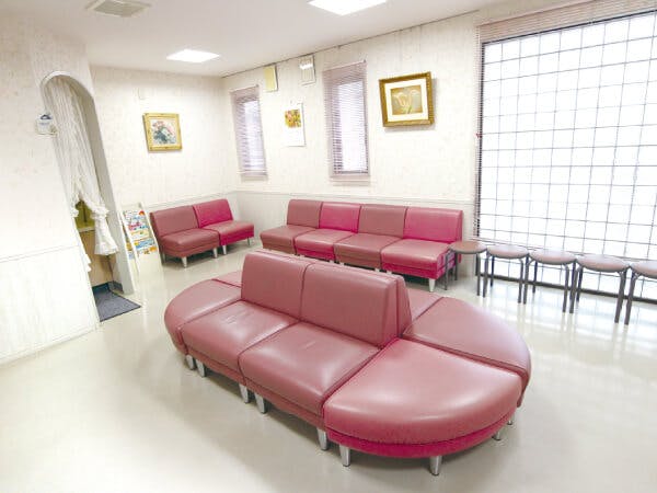 北村皮膚科医院待合室