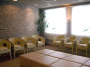 西千葉皮膚科クリニック待合