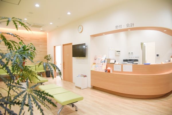 なかぐすく皮フ科クリニック受付