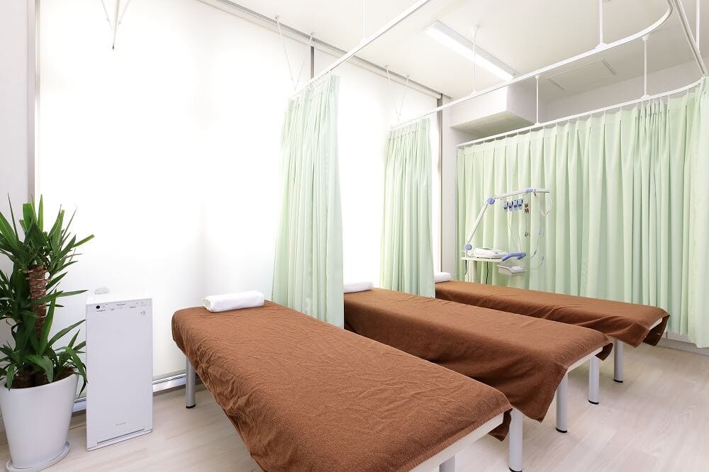 上星川ファミリークリニック処置室