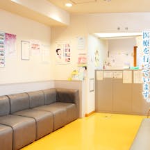 東豊ひふ科待合室