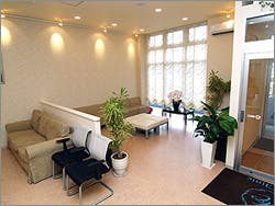 ヒロクリニック待合室全体