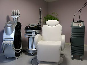 川越ヒフ形成外科クリニック処置室