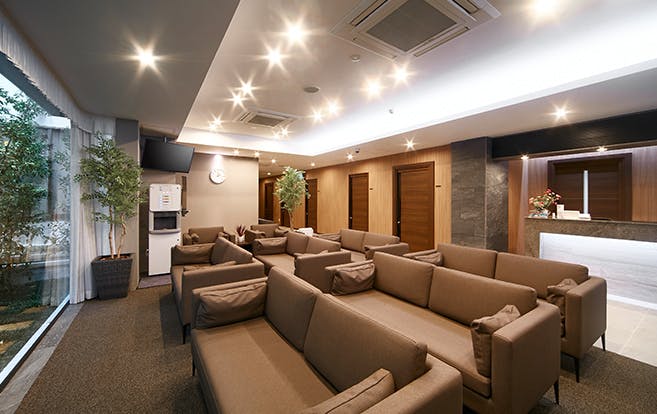 央優会レディースクリニック待合室