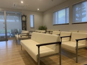 いのくちファミリークリニック待合室