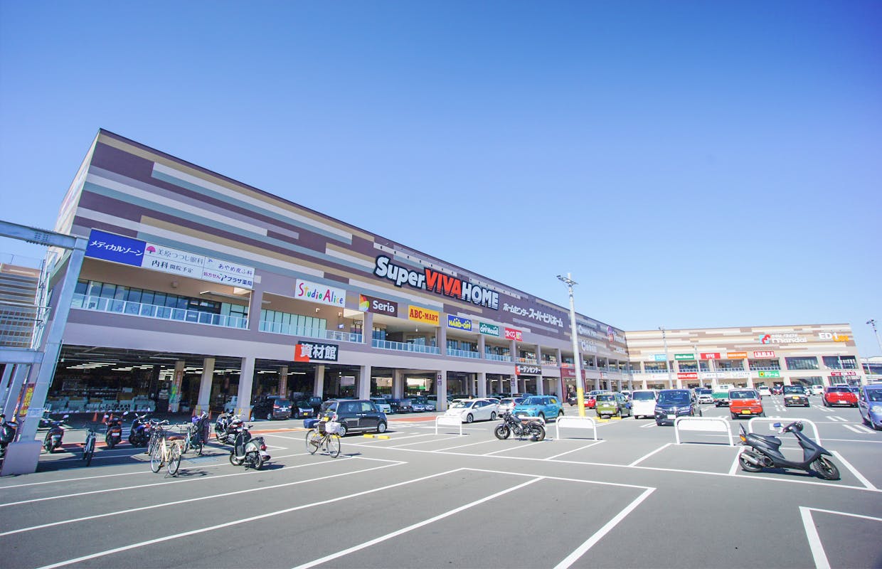 あやめ皮ふ科外観