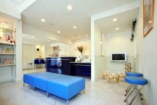 ようこ皮フ科_院内①