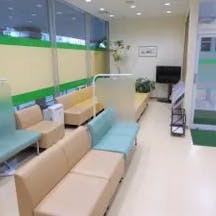 相模原ステーションクリニック待合室