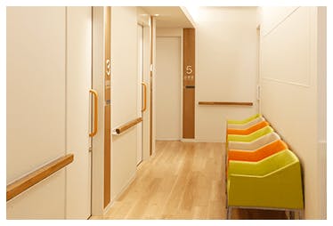 よつばの杜クリニック待合室