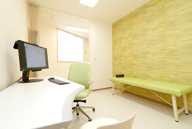 つじファミリークリニック診察室