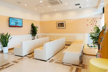 ふなくし皮膚科クリニック待合室